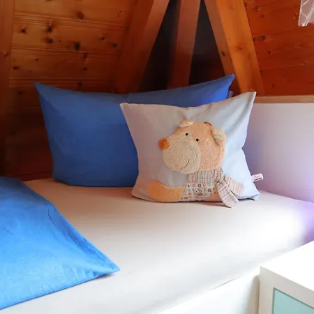 Mika Nyaraló Dorumer Neufeld